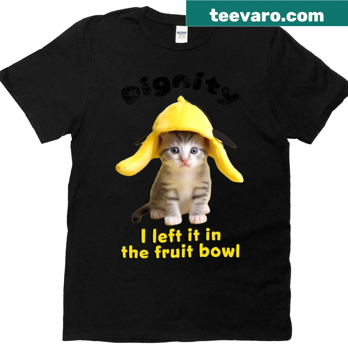 Illustration of a gray striped cat with a banana hat on a T-shirt. — on a men's t-shirt