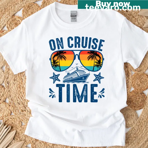 Retro cruise-themed summer vacation T-shirt