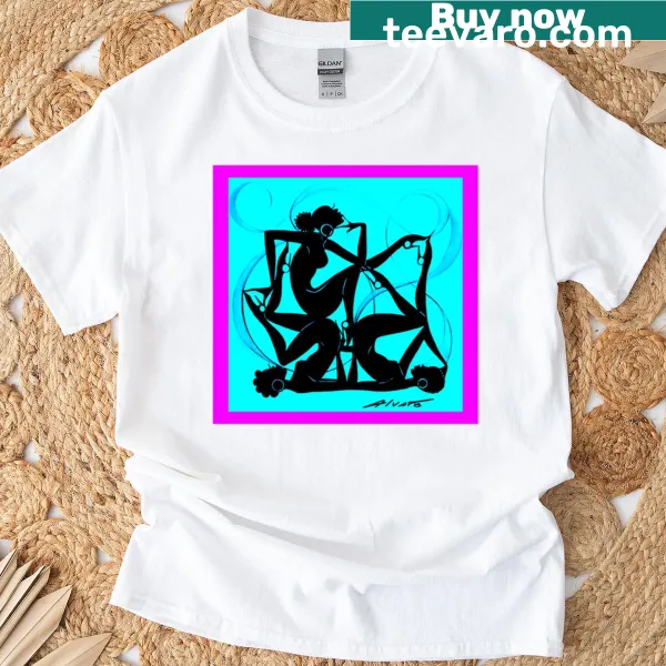 Minimalist T-shirt featuring 'Trois' in stylish line-art