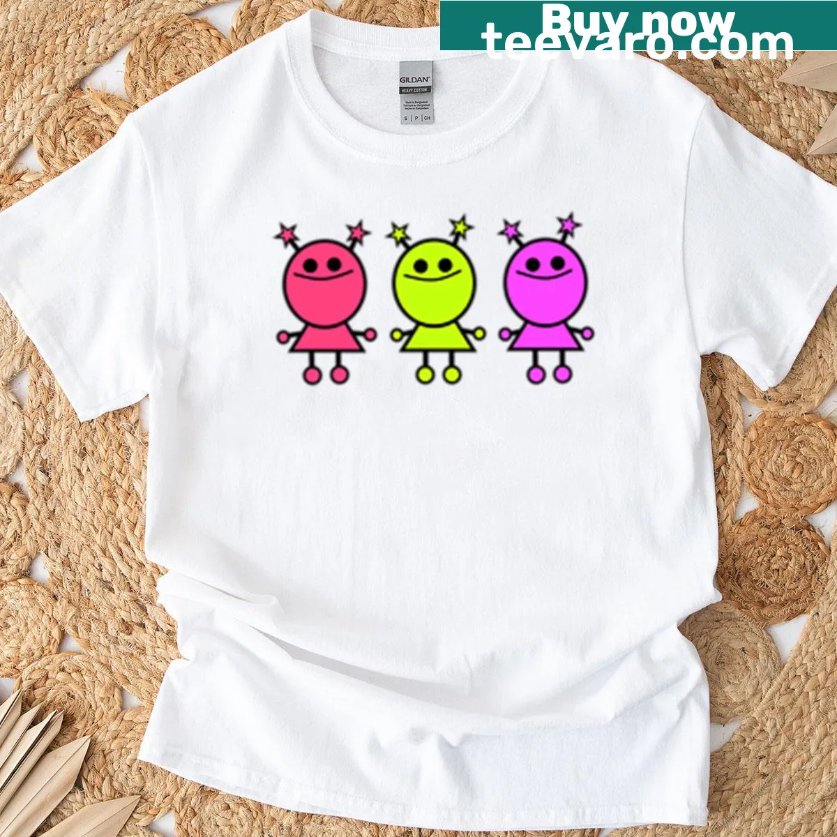 Cartoon graphic of aliens as best friends on a T-shirt — on a men's t-shirt