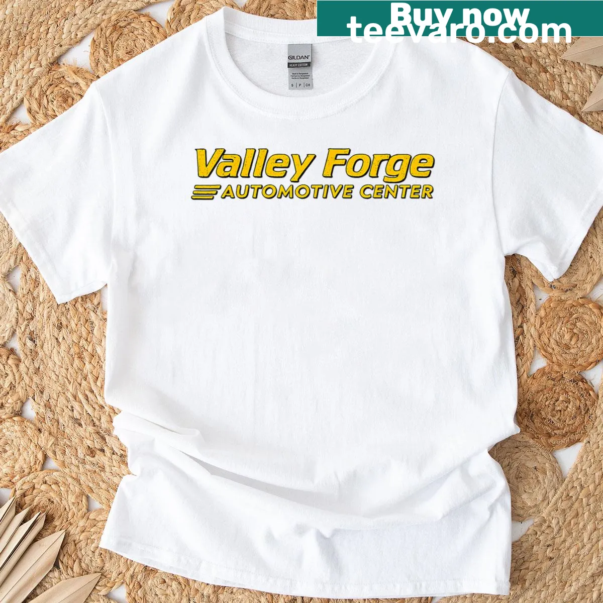 Vintage-style T-shirt for automotive mechanics with humorous text — on a men's t-shirt