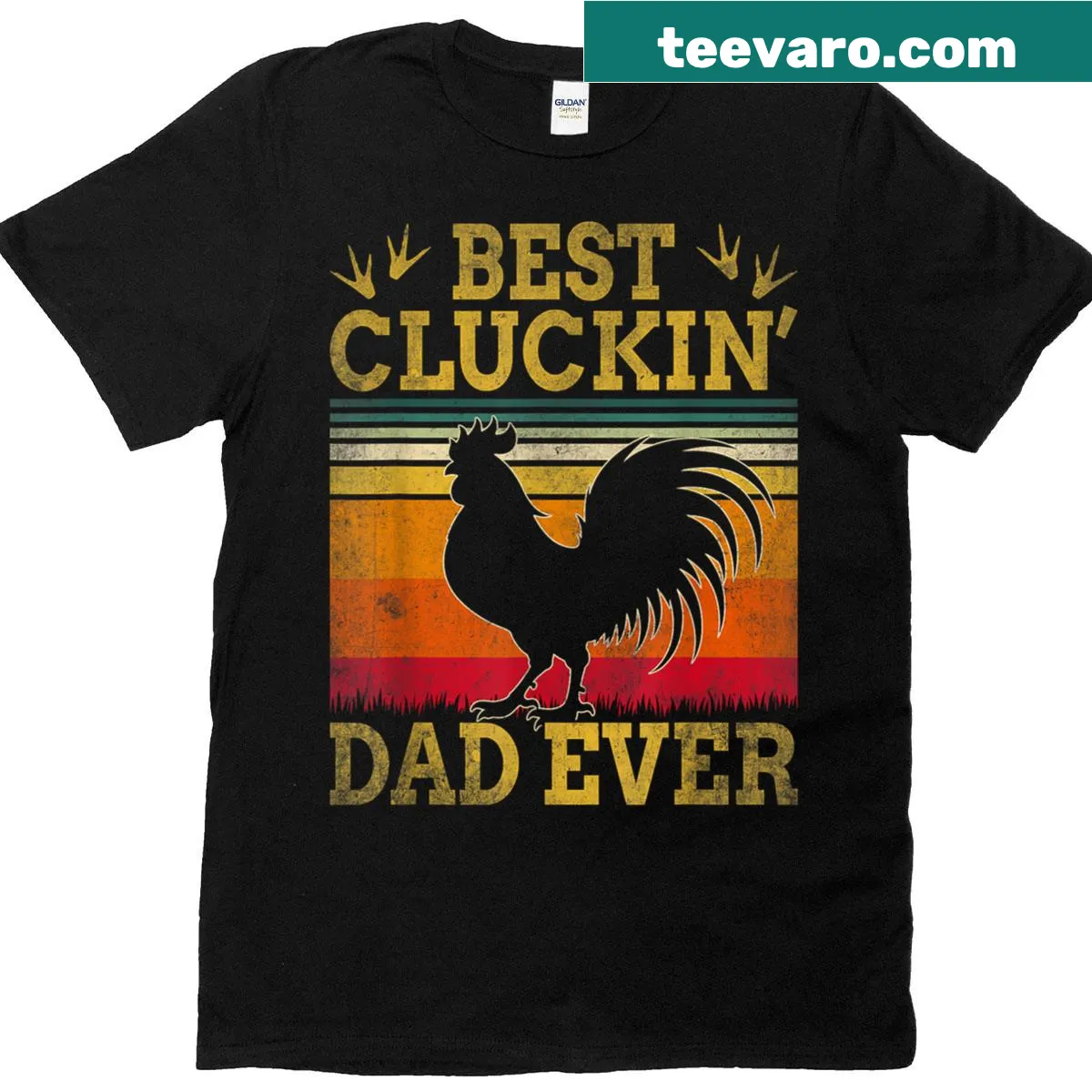 Vintage-style T-shirt for dads with 'Best Cluckin Dad Ever' text and chicken graphic — on a men's t-shirt