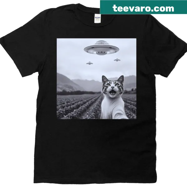 Funny cartoon cat selfie with an alien UFO on a T-shirt
