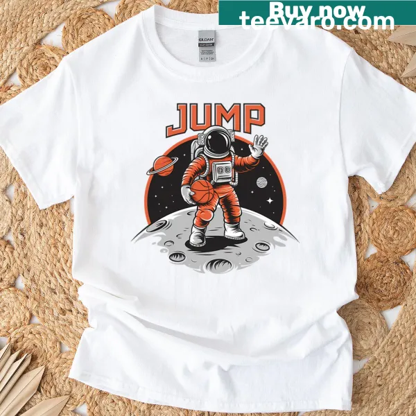 Cartoon astronaut playing basketball on the moon T-shirt