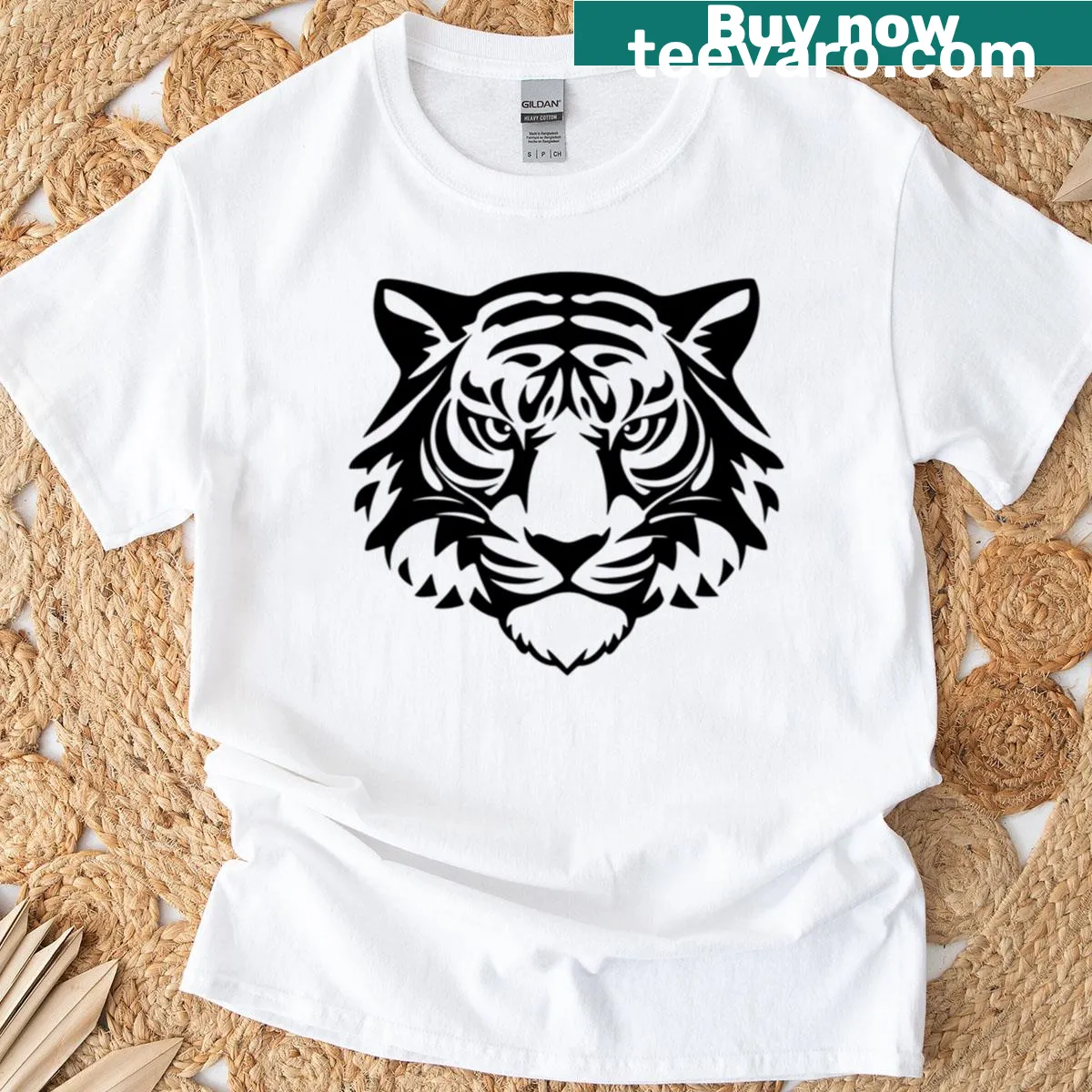 Silhouette of a tiger in stencil art style on a T-shirt — on a men's t-shirt