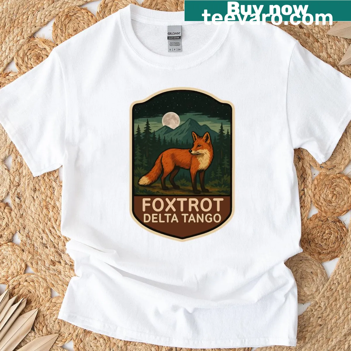Oversized T-shirt featuring a fox design representing national parks. — on a men's t-shirt