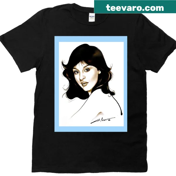 Hand-lettered T-shirt with the word 'Querida' conveying affection