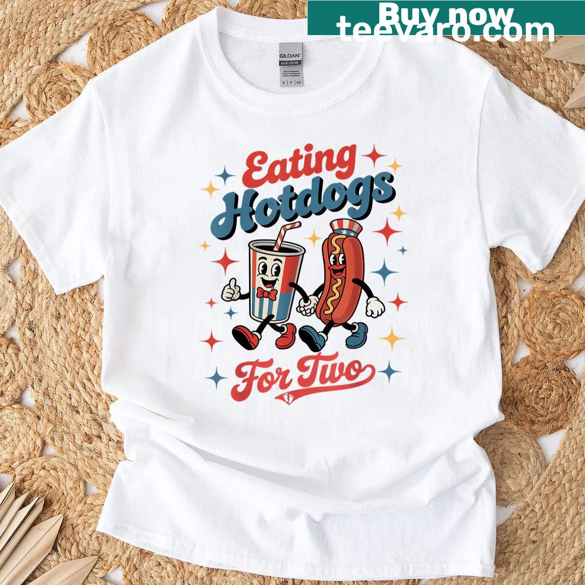 Cute T-shirt with hotdogs for pregnancy announcement on July 4th — on a men's t-shirt