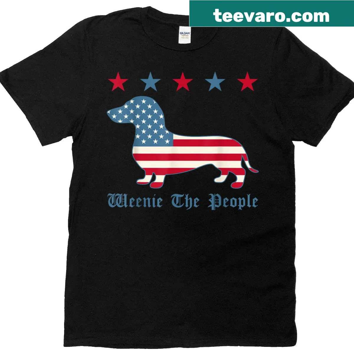 Patriotic dachshund illustration for the 4th of July on a T-shirt — on a men's t-shirt