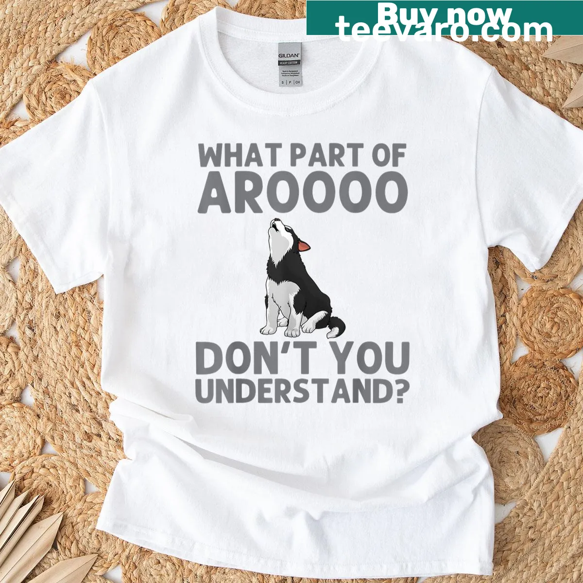 Illustration of a Siberian Husky on a dog lover's T-shirt — on a men's t-shirt