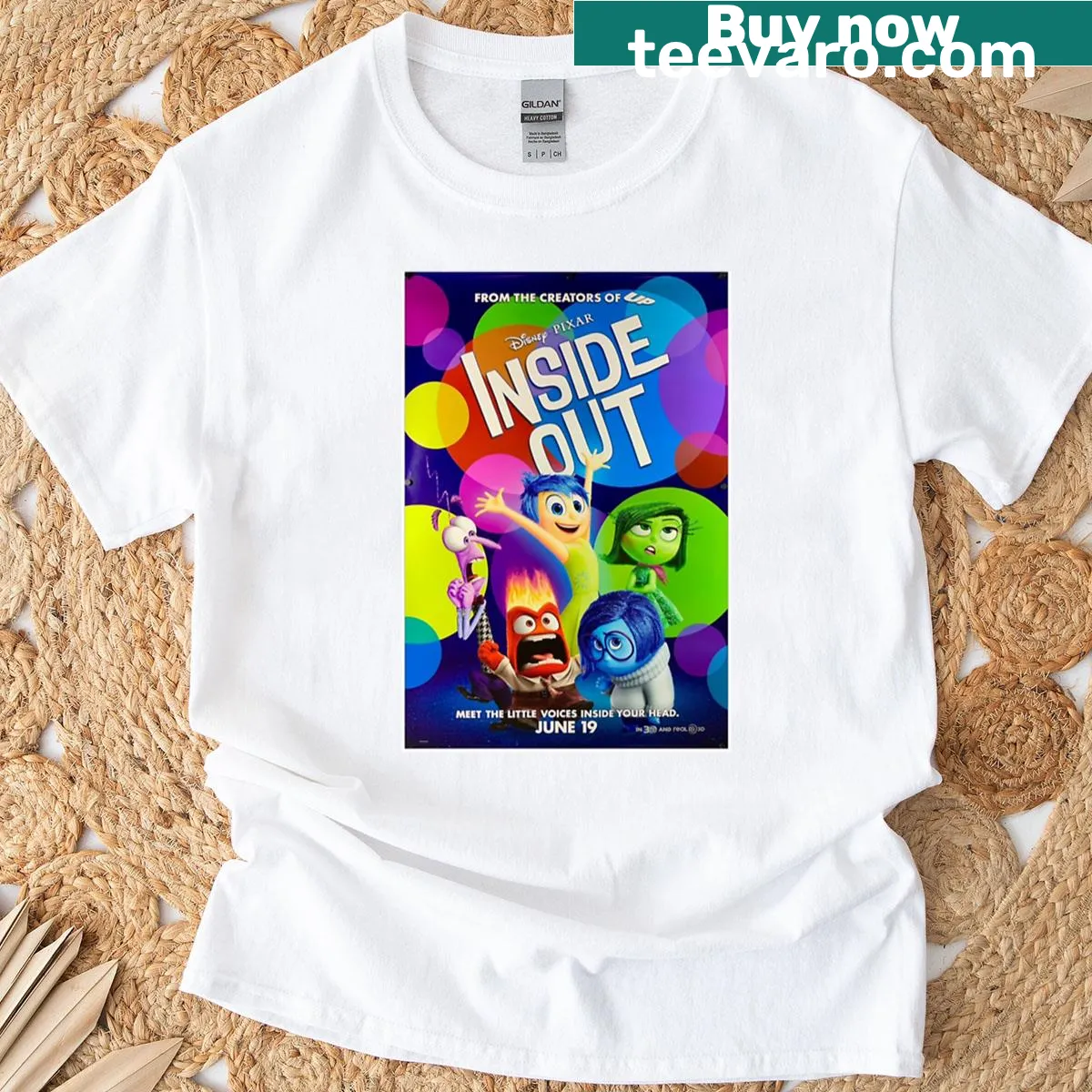 Minimalist t-shirt featuring the text 'Io Adam' — on a men's t-shirt