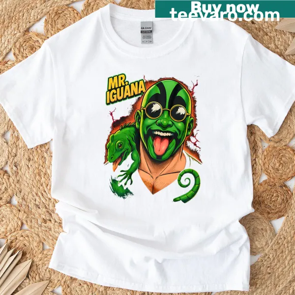 Playful iguana graphic T-shirt
