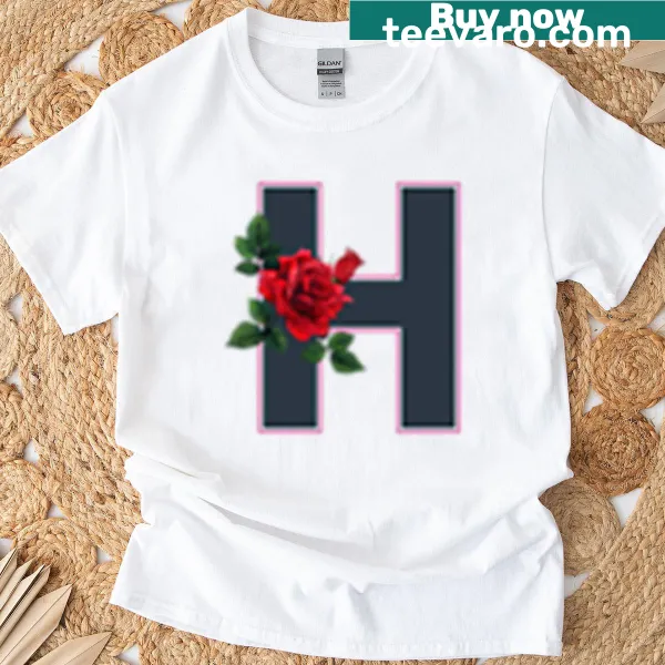 Rose initial 'H' design T-shirt, perfect for romantic occasions