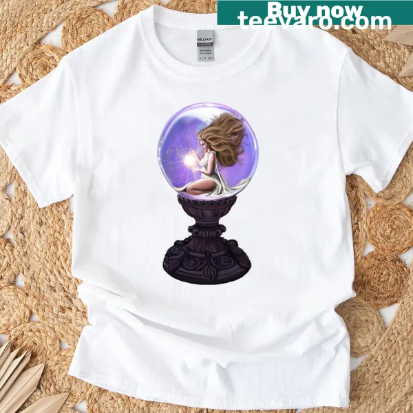 T-shirt with a minimalist crystal ball design and geometric patterns