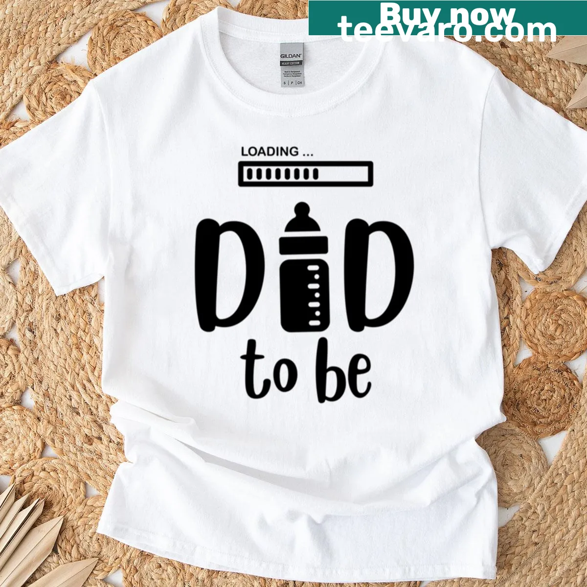 Minimalist T-shirt with 'Dad To Be' typography for expecting fathers — on a men's t-shirt