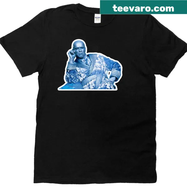 Relaxation-themed 'Freeze Relax' T-shirt with a friendly graphic design