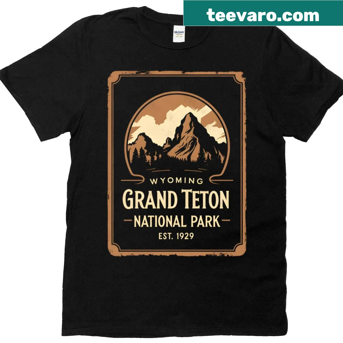 Illustration of the Grand Teton mountain range in Wyoming — on a men's t-shirt