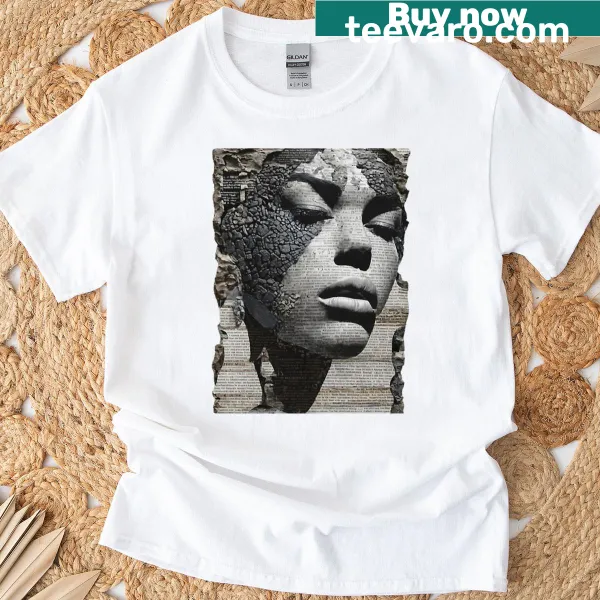 T-shirt with the phrase 'History Time' in fun typography.