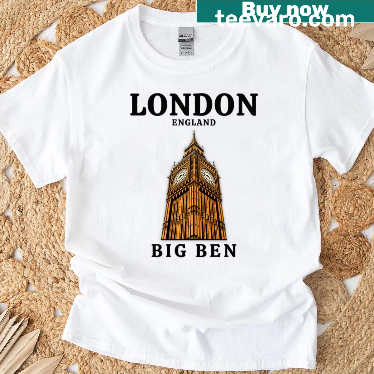 Illustration of Big Ben in London on T-shirt — on a men's t-shirt