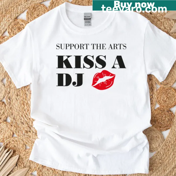 Humorous T-shirt supporting the arts with DJ theme