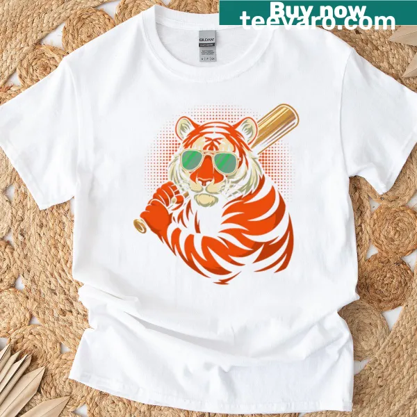 Funny cartoon tiger baseball graphic t-shirt