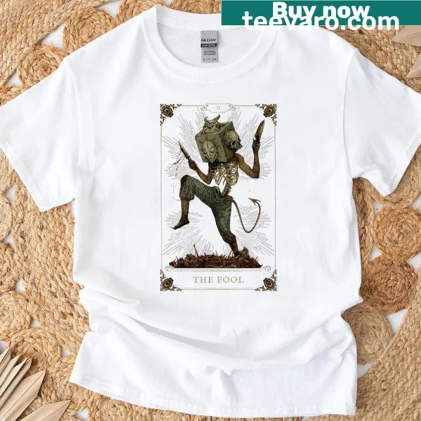 Hunt Showdown T-shirt featuring The Fool character
