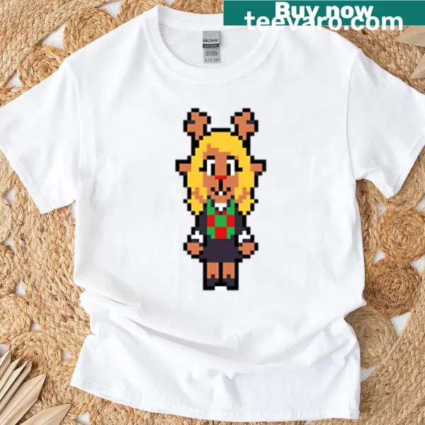 T-shirt with the name 'Noelle' in a stylish font