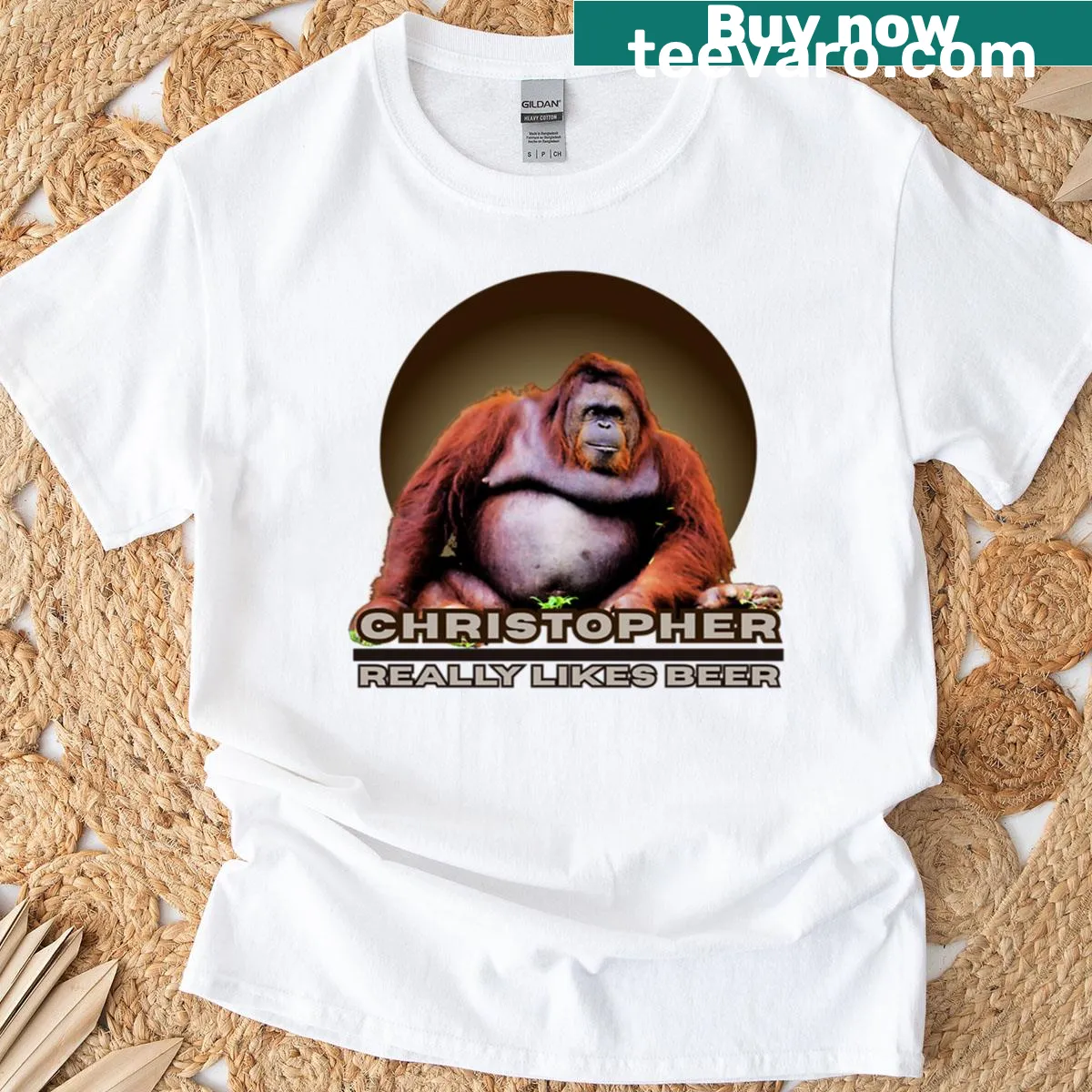 Humorous T-shirt with an orangutan enjoying beer — on a men's t-shirt