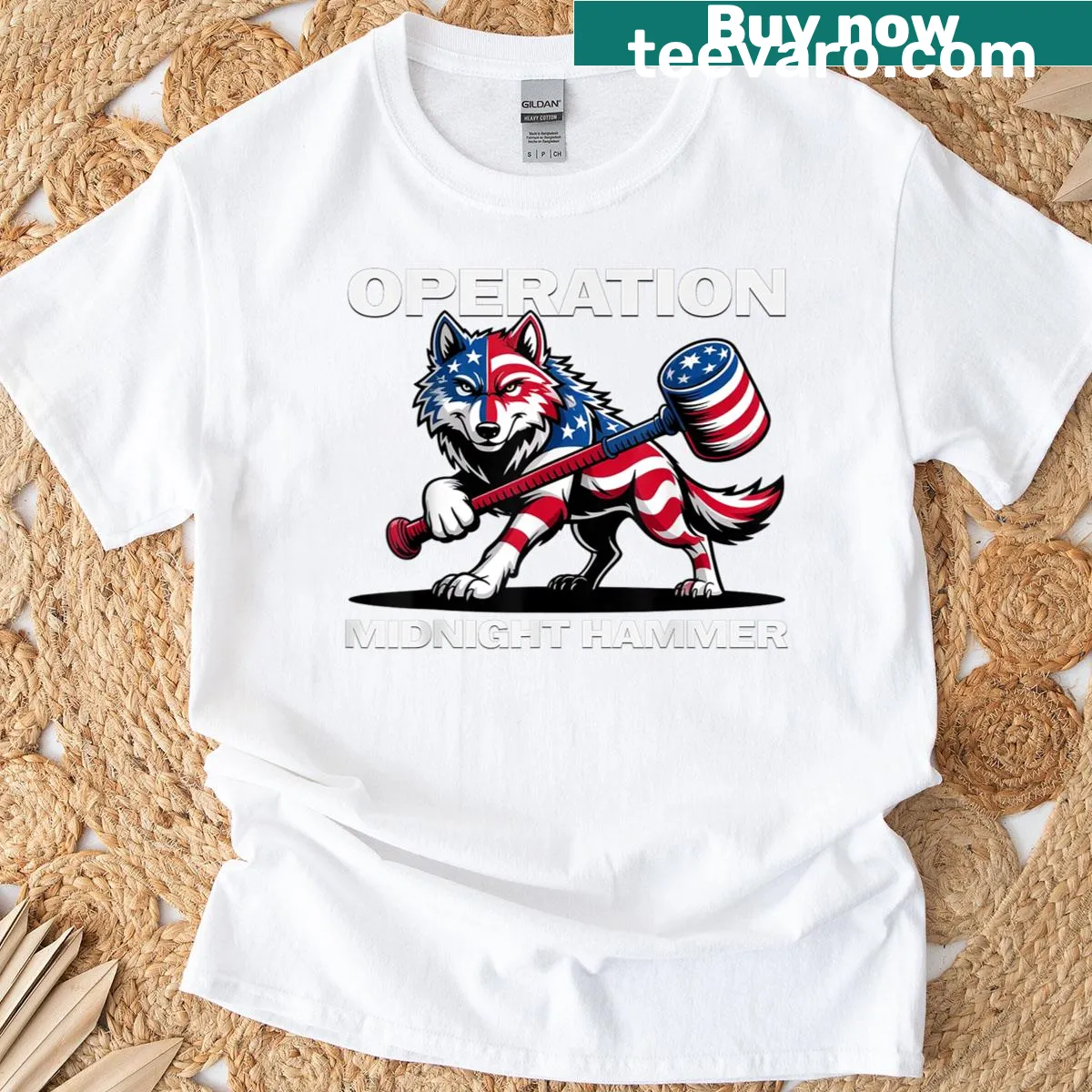 Funny T-shirt with wolf holding hammer and USA theme — on a men's t-shirt