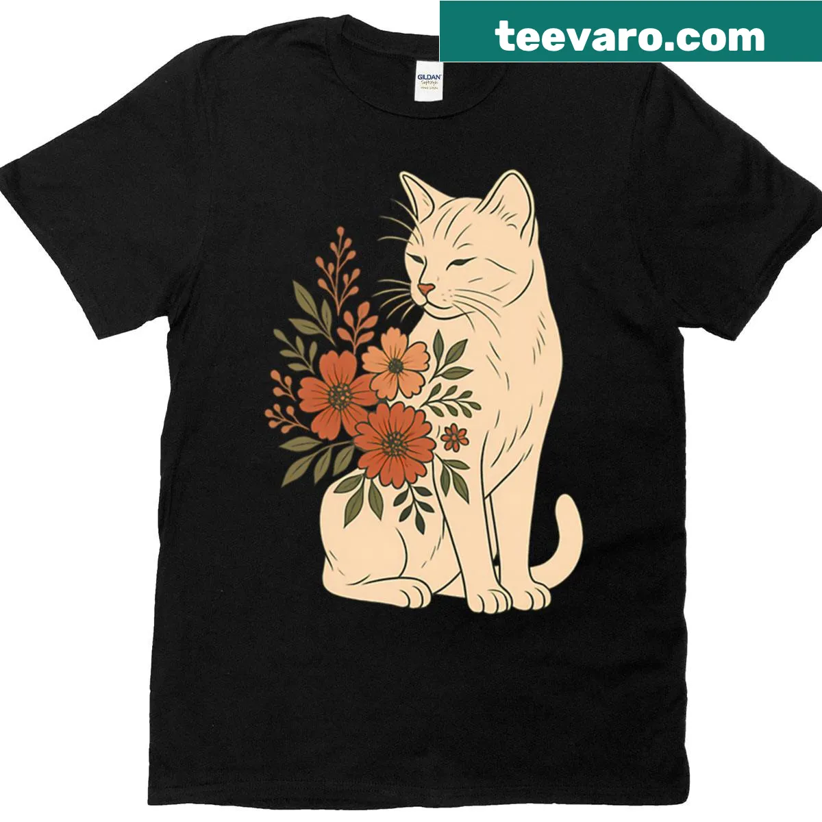 Minimalist cat with flowers design on oversized T-shirt — on a men's t-shirt