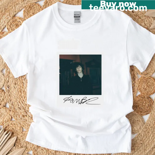Illustration of an indie singer on t-shirt