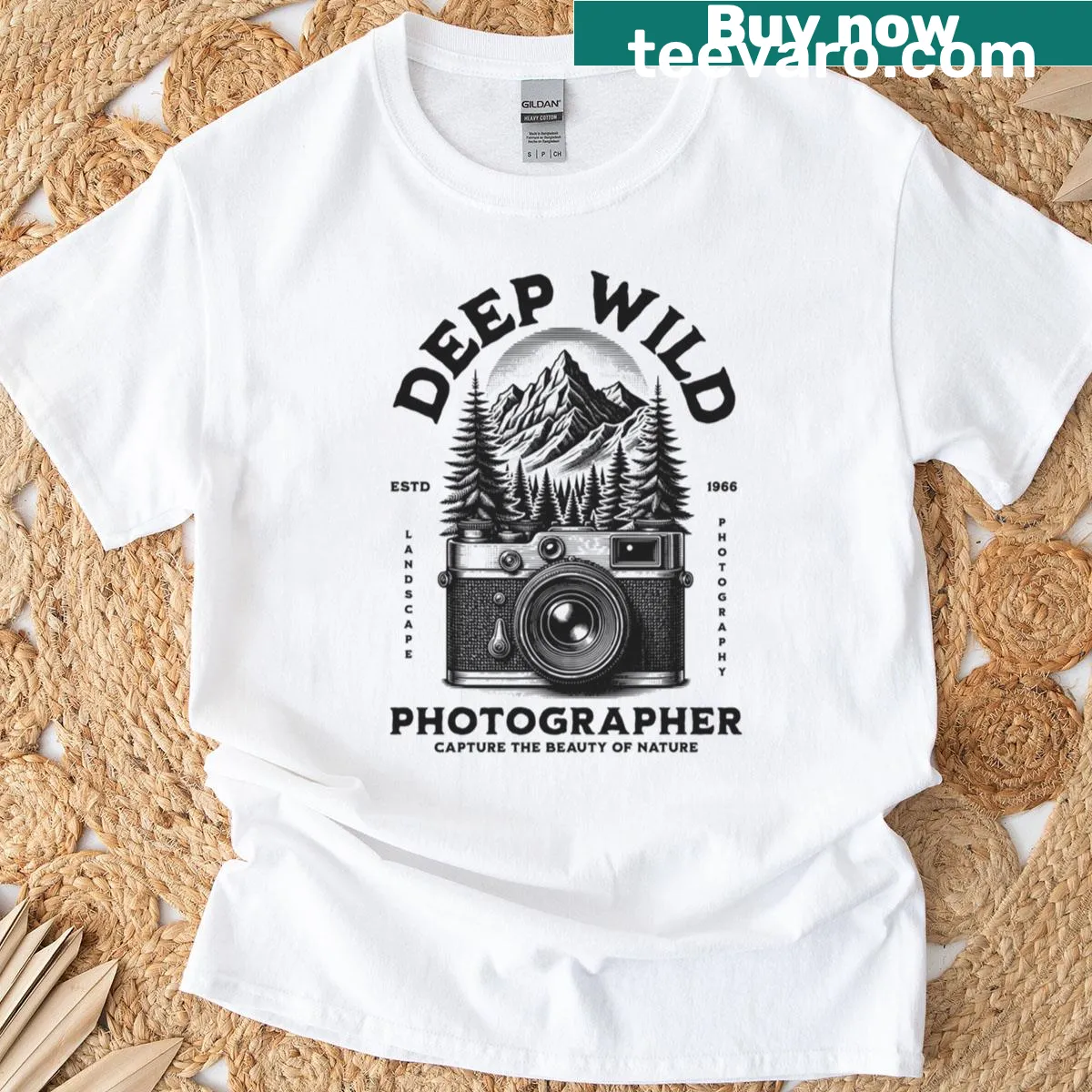 Illustration of a camera surrounded by trees and wildlife for photographers. — on a men's t-shirt