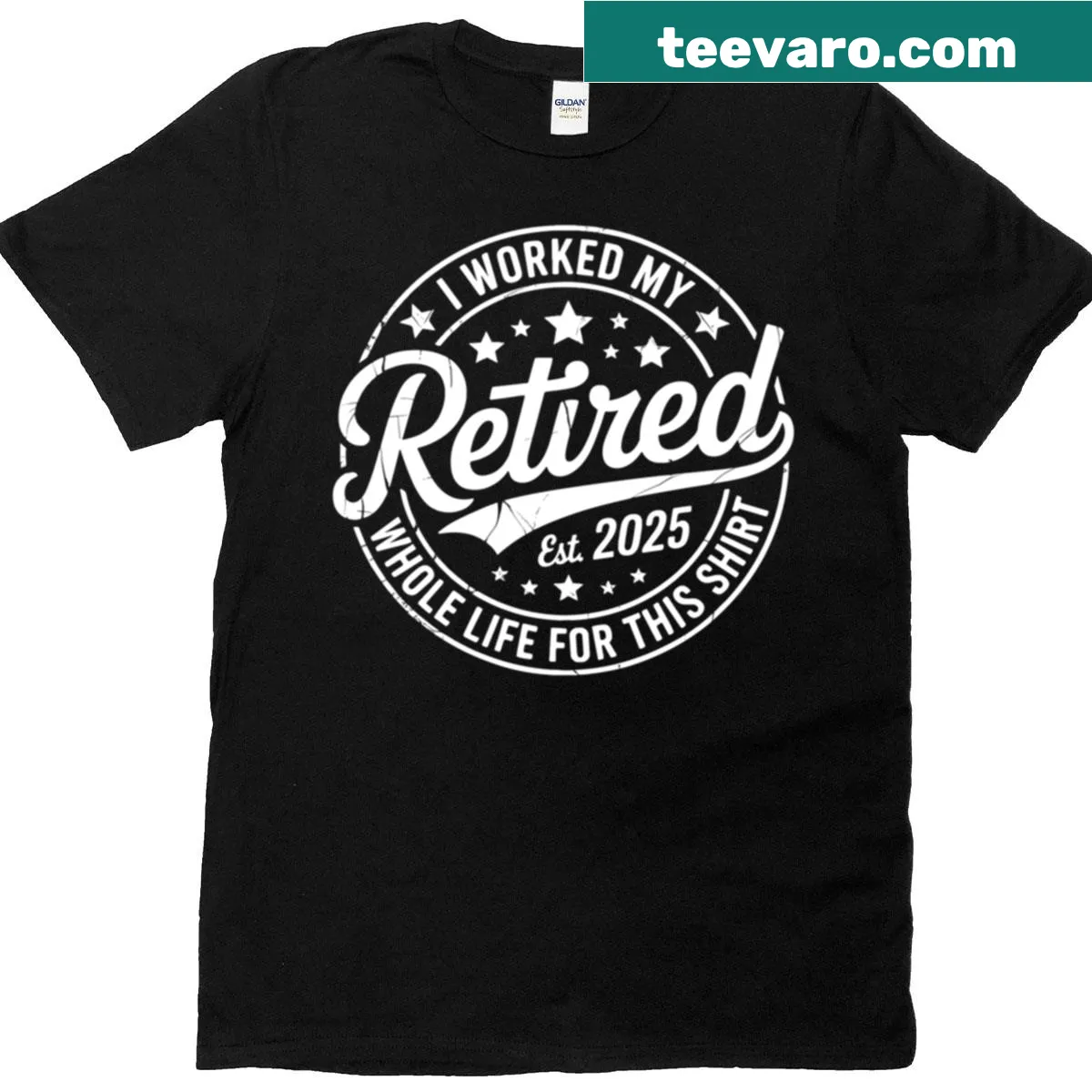 T-shirt with text about retirement in 2025 — on a men's t-shirt