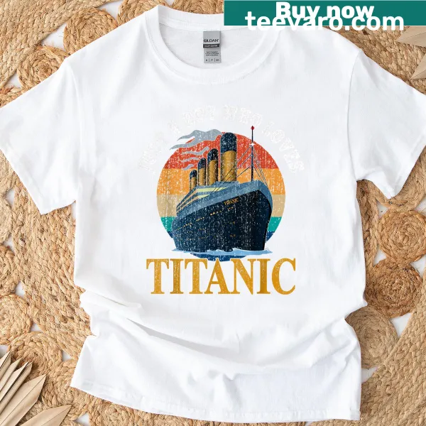 Toddler t-shirt with a playful Titanic boat graphic