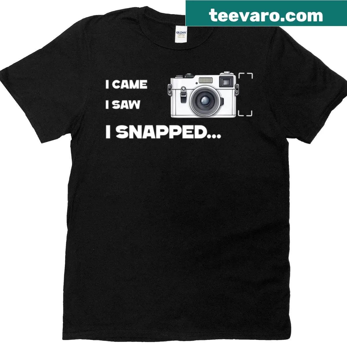 Photography-themed t-shirt with the phrase 'I Came I Saw I Snapped'. — on a men's t-shirt