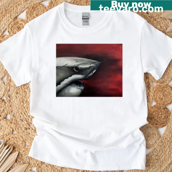 Minimalist shark graphic T-shirt