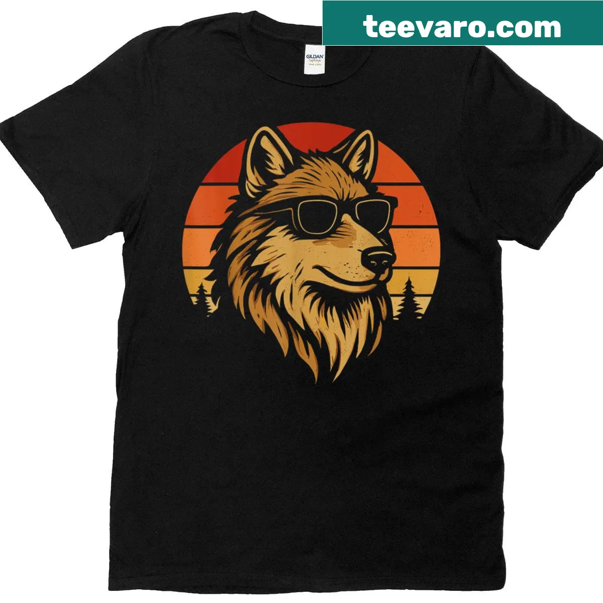 Retro graphic of a wolf with sunglasses on a t-shirt — on a men's t-shirt
