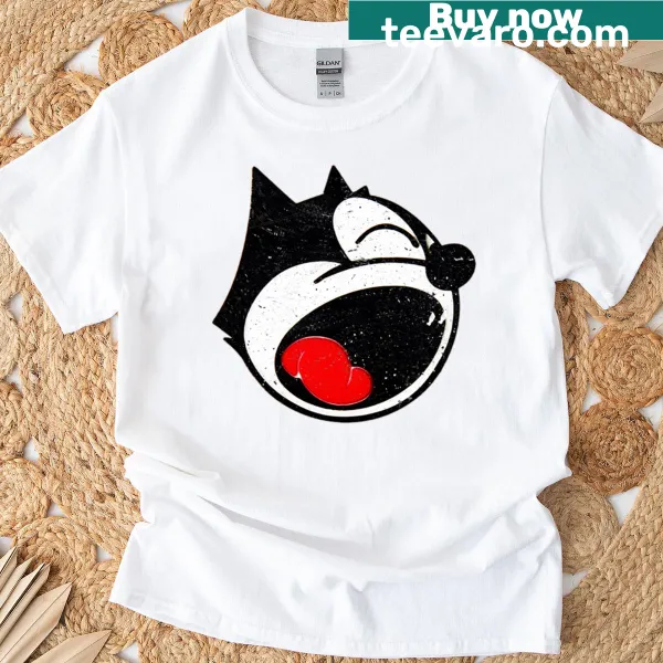 Cute T-shirt featuring Felix the Cat illustration