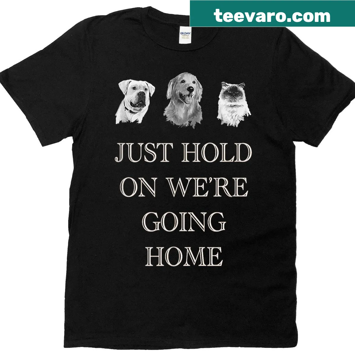 Illustration of characters from Homeward Bound 2 on T-shirt — on a men's t-shirt
