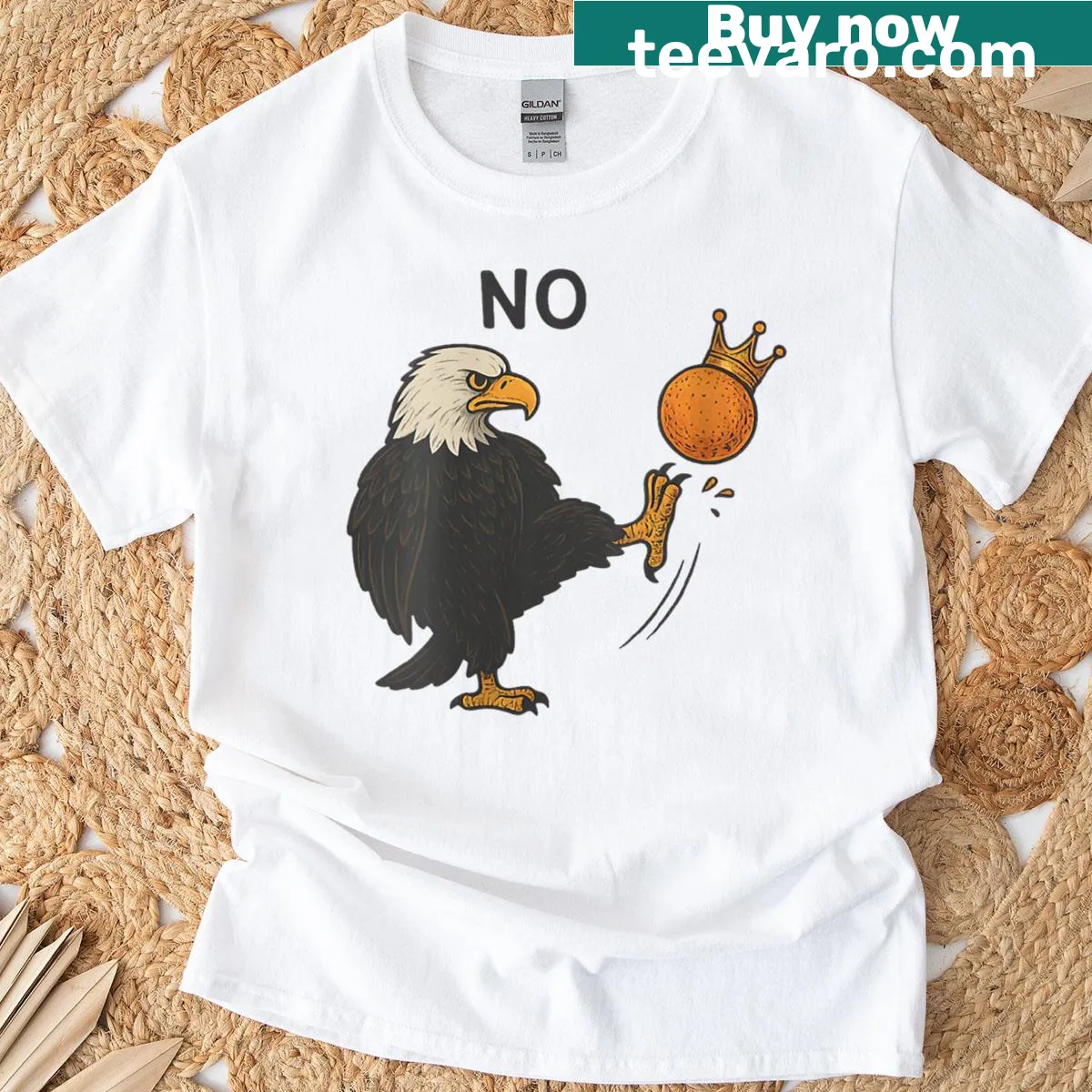 Funny T-shirt with the phrase 'No Kings In America' for women — on a men's t-shirt