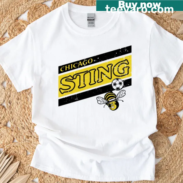 Vintage T-shirt featuring the Chicago Sting logo from 1975