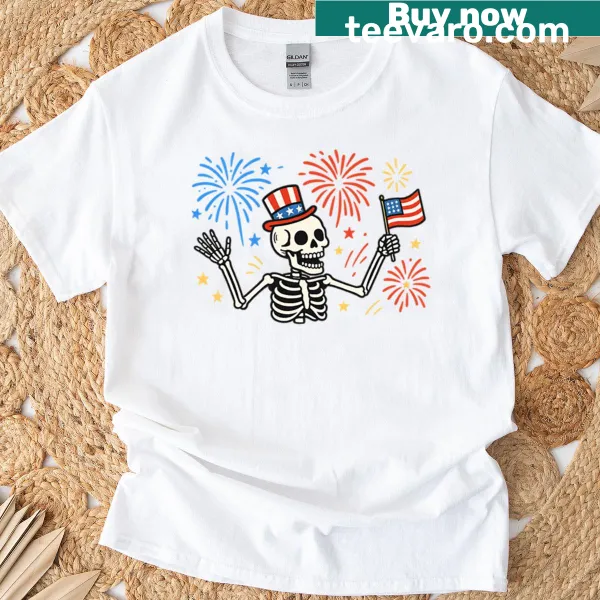 T-shirt featuring 'It's Independence Day' text