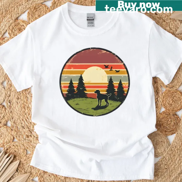 Oversized retro-style T-shirt featuring a Labrador dog design