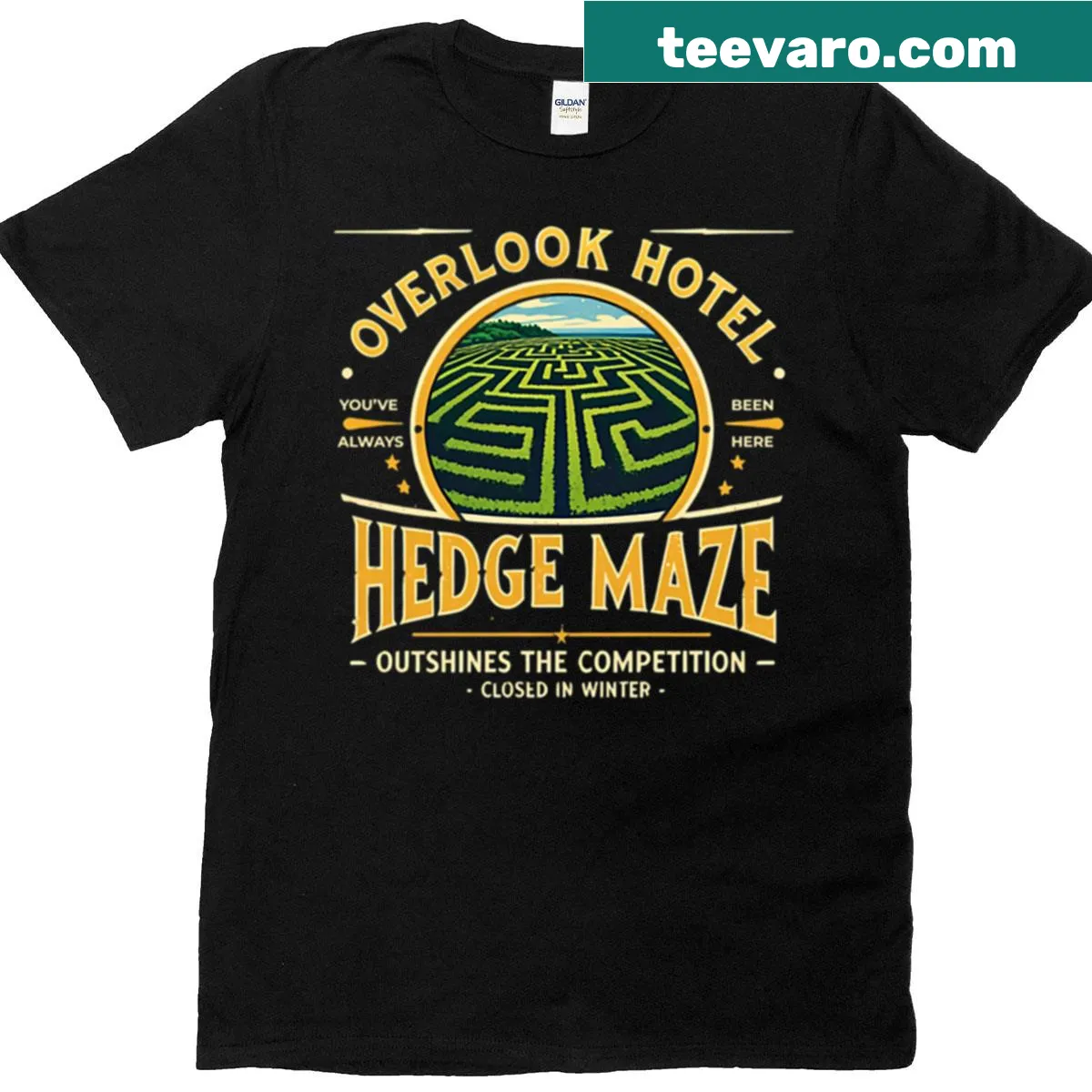 Illustration of the Overlook Hotel hedge maze from The Shining. — on a men's t-shirt
