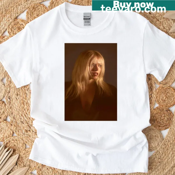 Minimalist aesthetic T-shirt inspired by Renee Rapp