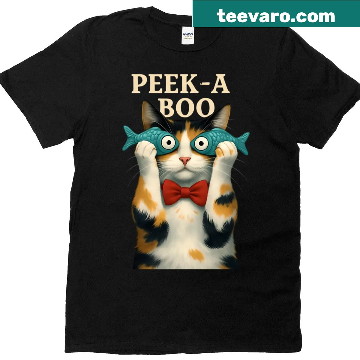 Oversized t-shirt with a cute cat and fish illustration — on a men's t-shirt