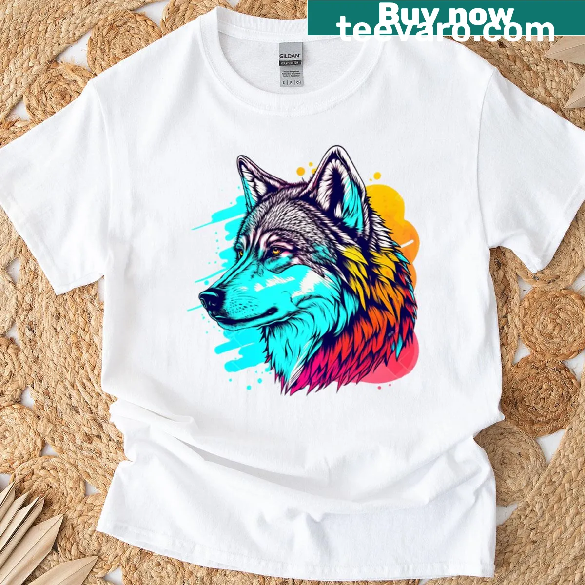 Illustration of a wolf in a pop art style on an oversized t-shirt — on a men's t-shirt