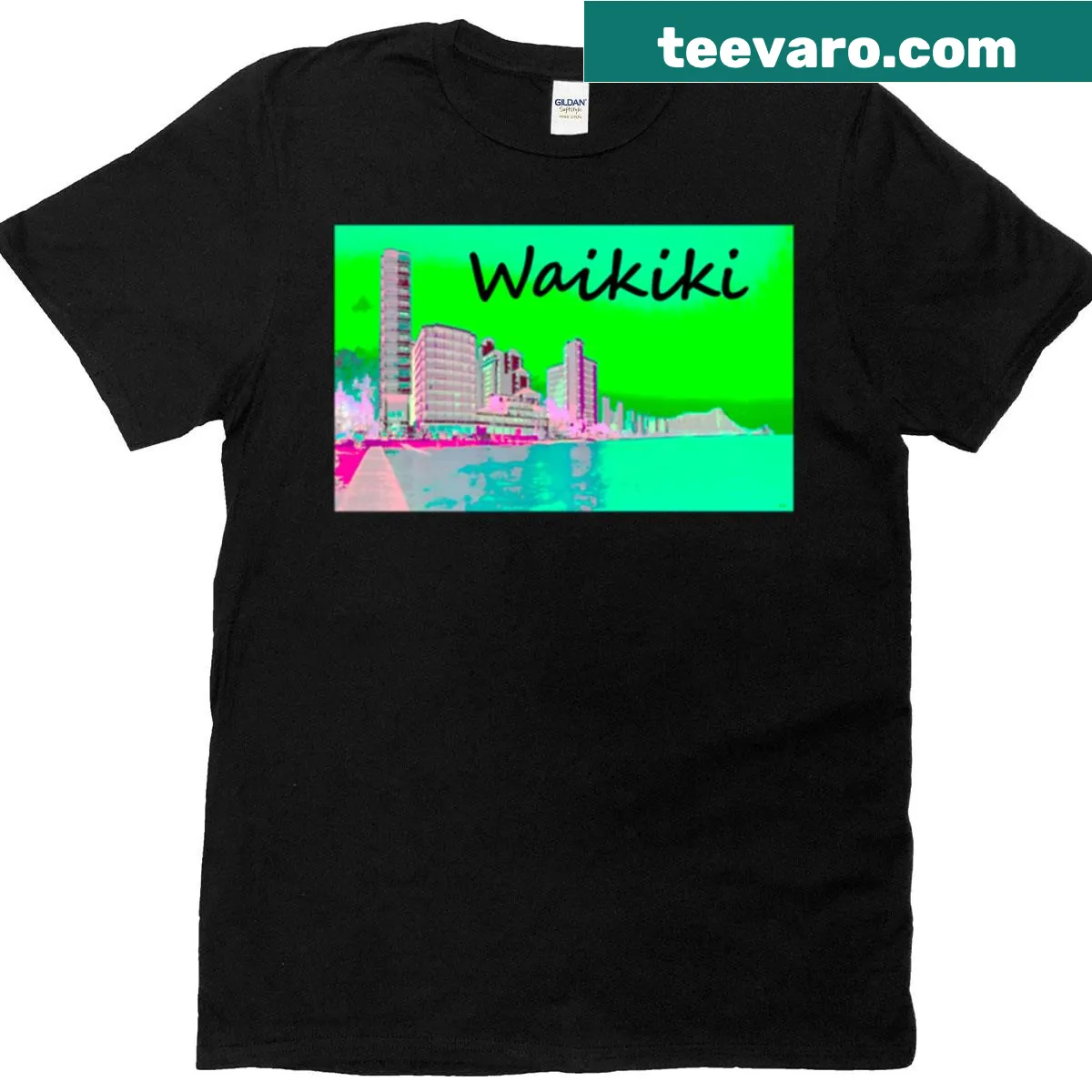 Realistic panorama of Waikiki jetty on a t-shirt — on a men's t-shirt