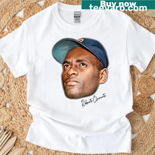 T-shirt honoring baseball legend Roberto Clemente