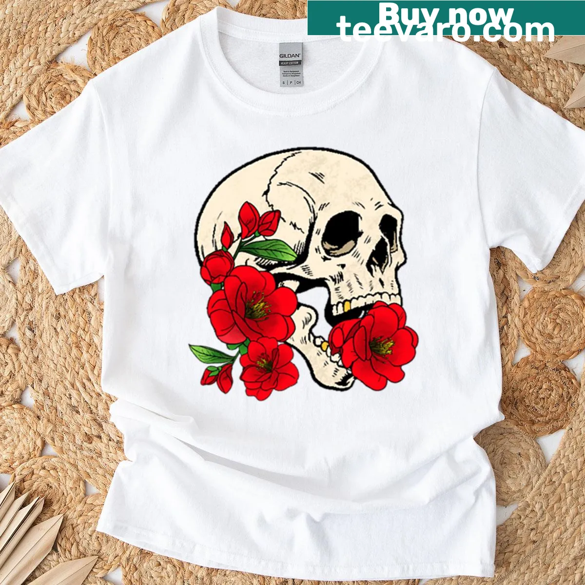 Oversized t-shirt with skull and poppy flower illustration — on a men's t-shirt